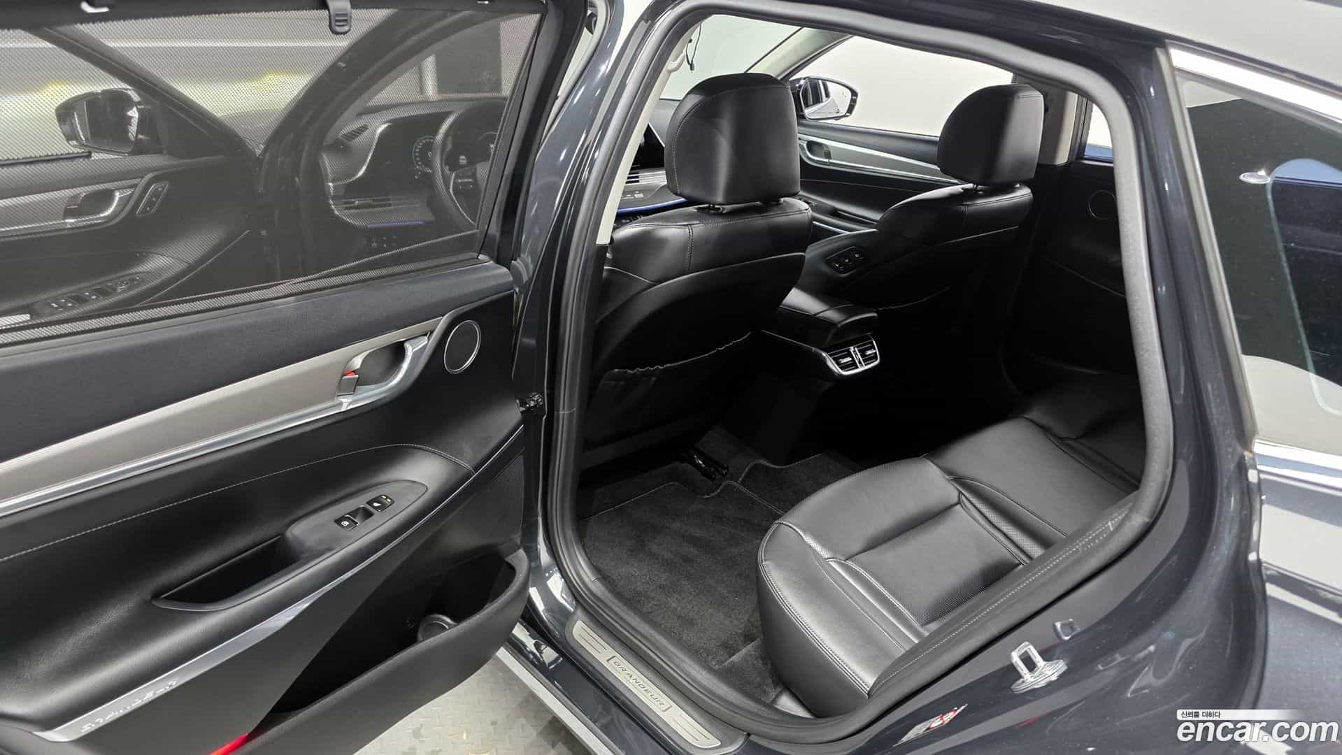 Grandeur Hyundai 2021.0-OPTION-015