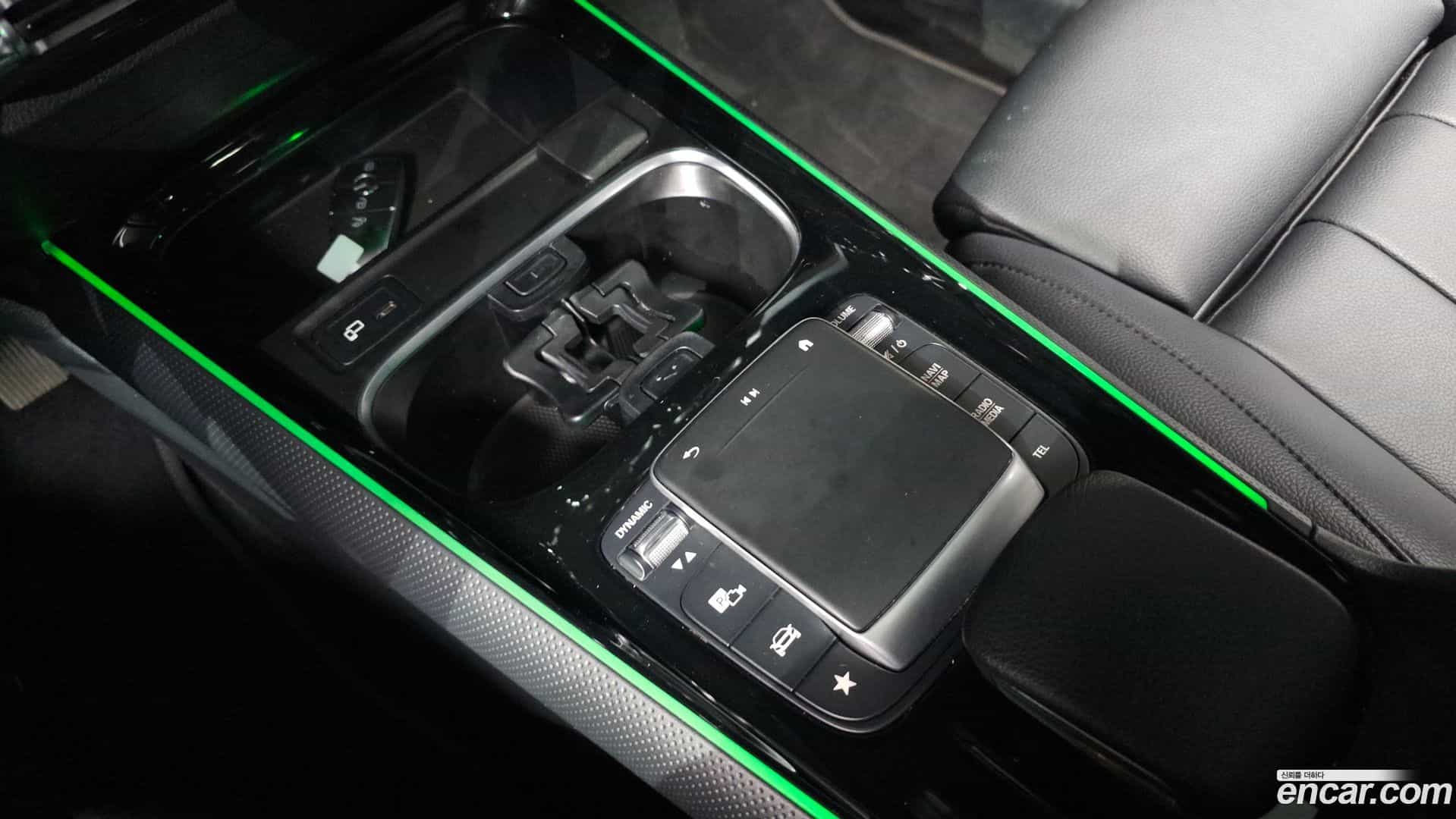GLB-Class Mercedes-Benz 2021.0-OPTION-019