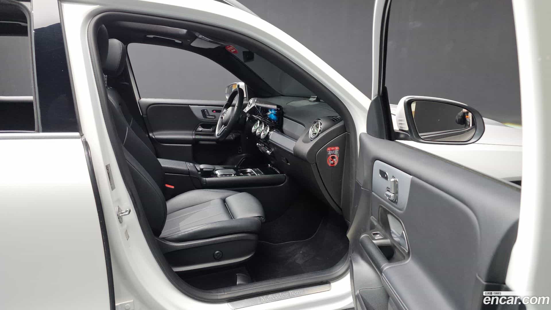 GLB-Class Mercedes-Benz 2021.0-OPTION-022