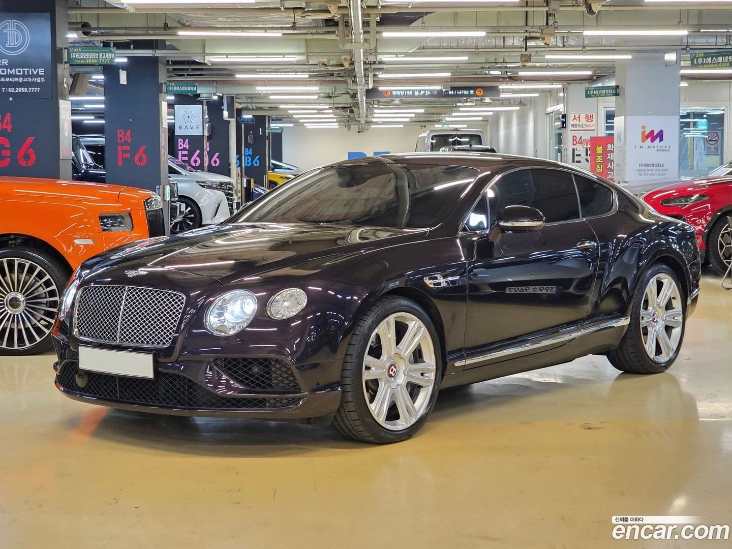 Main__Slider__Photo:Continental Bentley 2017.11-0