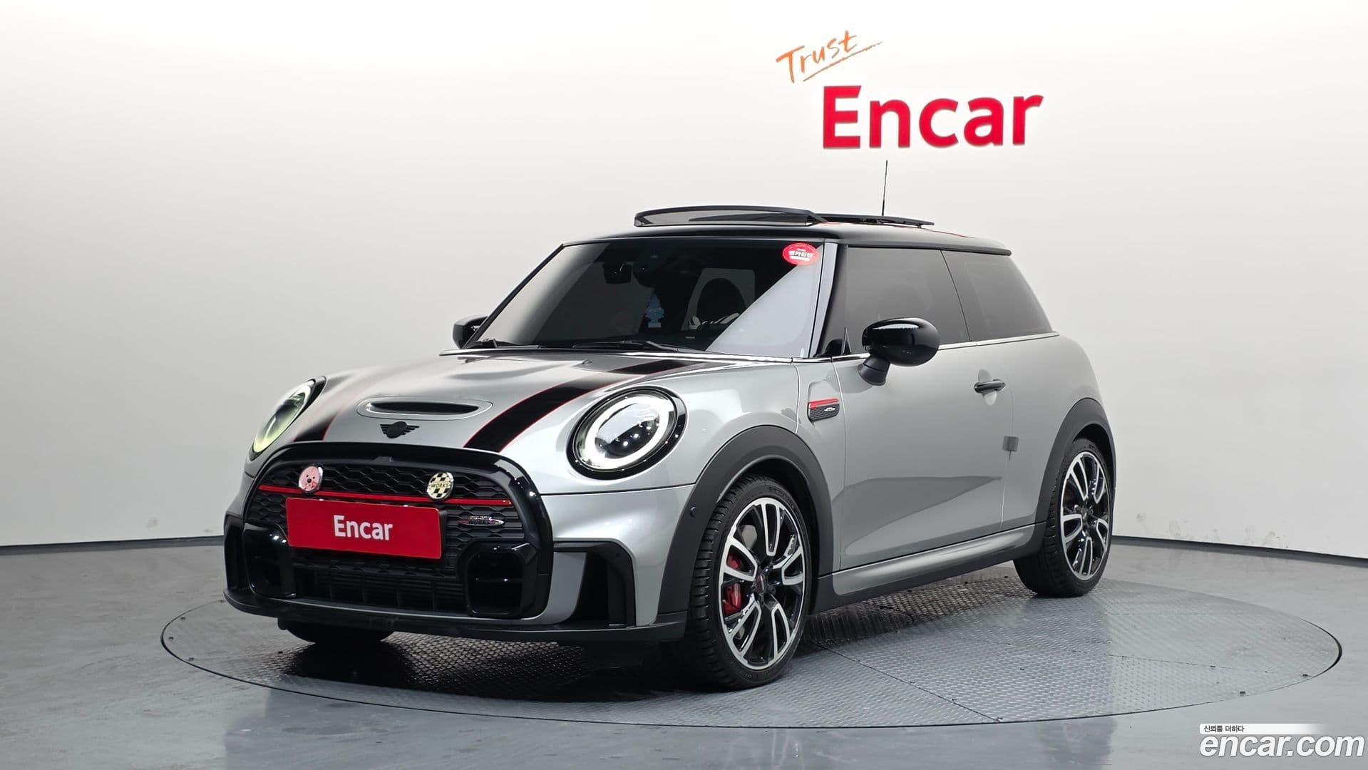 Main__Slider__Photo:Cooper Mini 2023.9-0