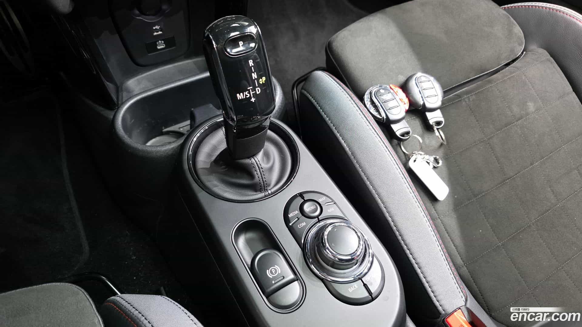 Cooper Mini 2023.9-INNER-009