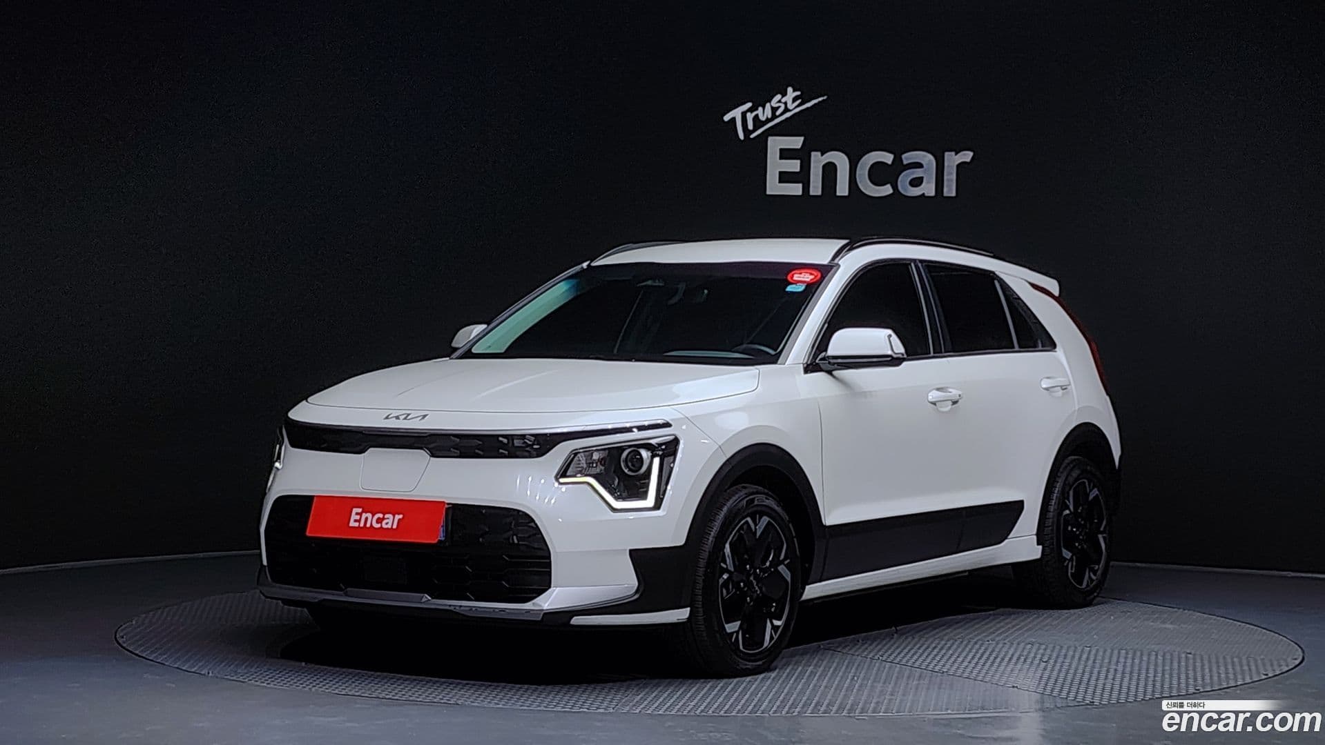 Main__Slider__Photo:Niro Kia 2022.6-0