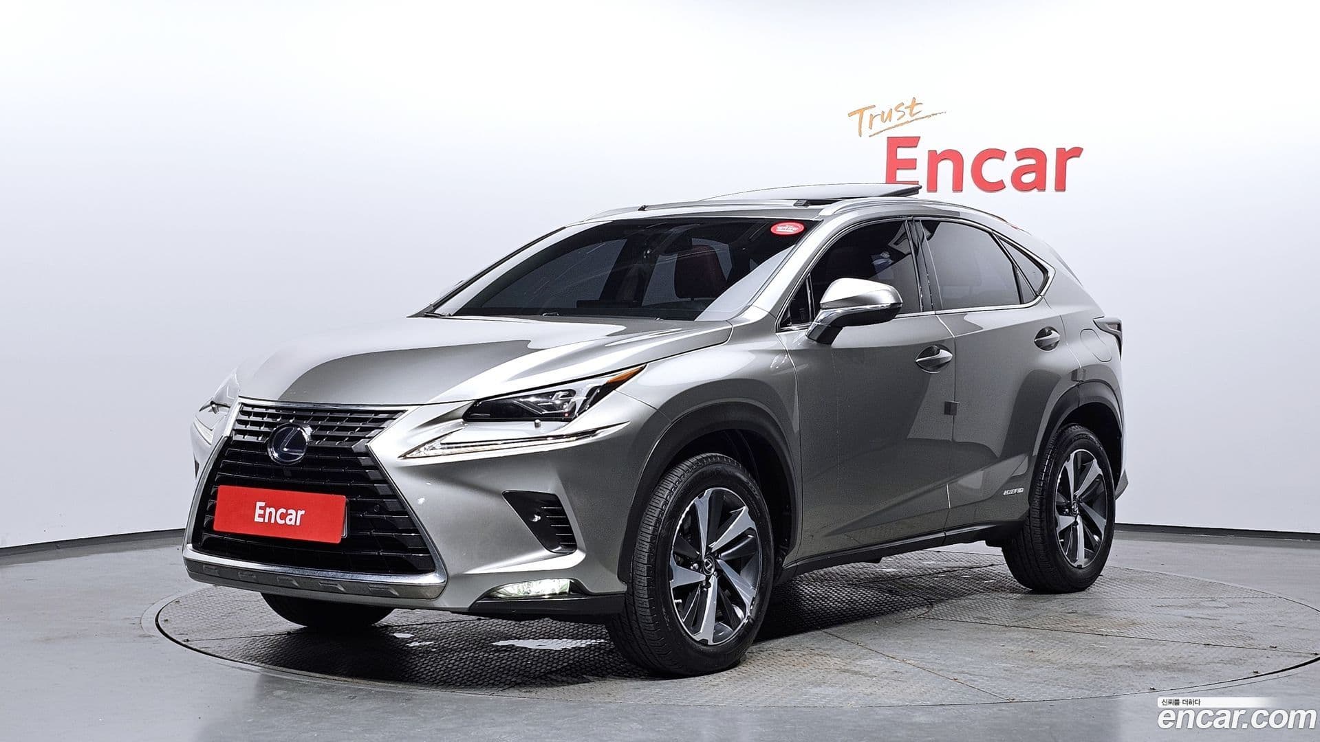 Main__Slider__Photo:NX Lexus 2017.11-0