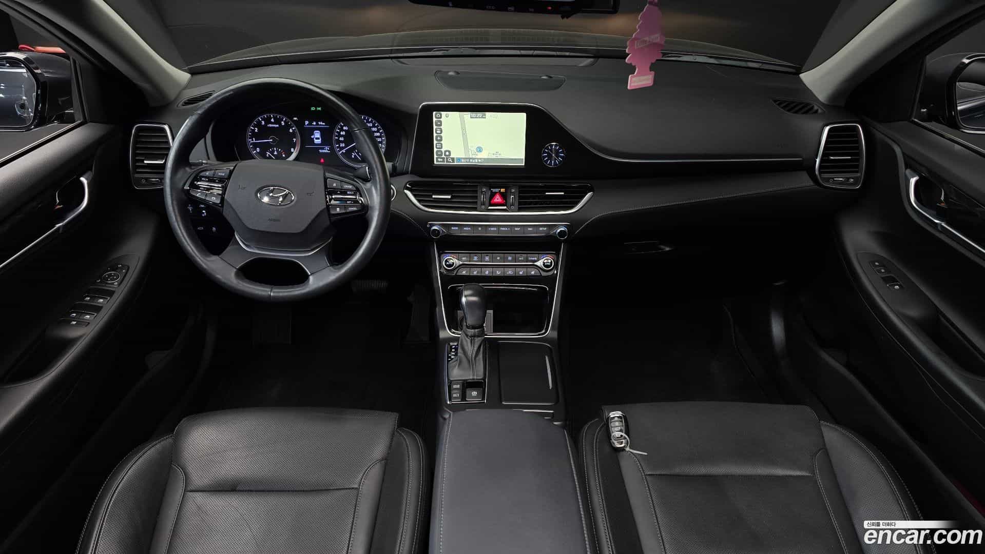 Grandeur Hyundai 2018.11-INNER-007