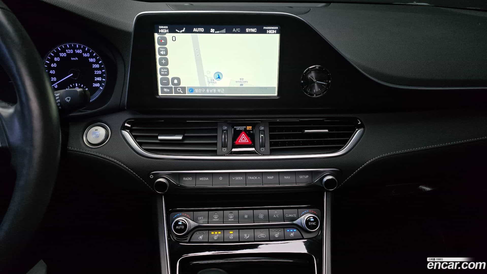 Grandeur Hyundai 2018.11-OPTION-018