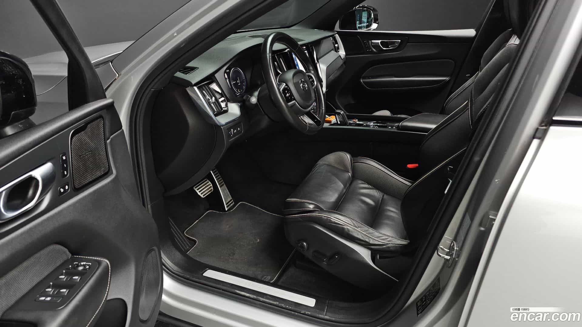 XC60 Volvo 2020.11-OPTION-015