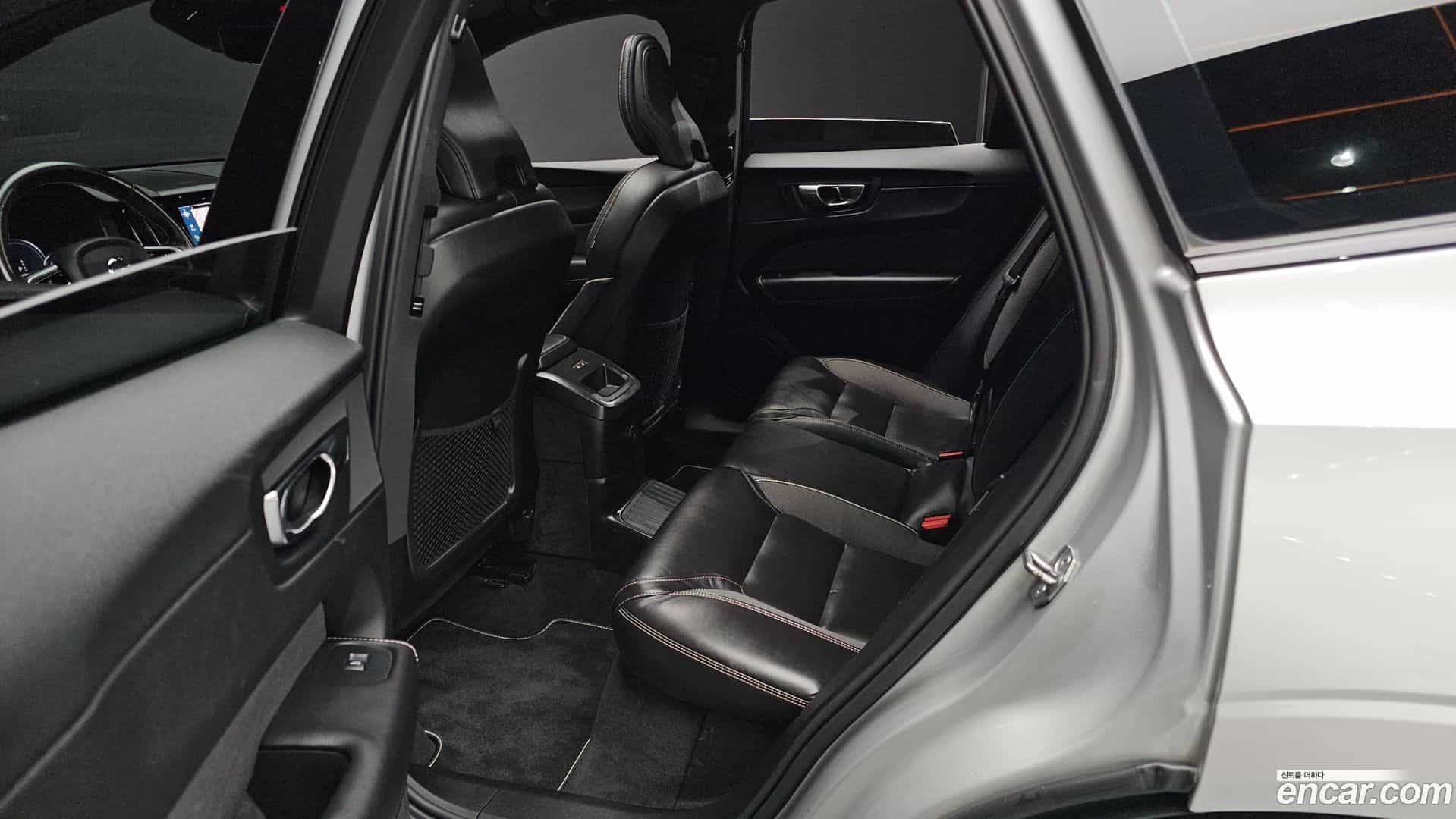 XC60 Volvo 2020.11-OPTION-016