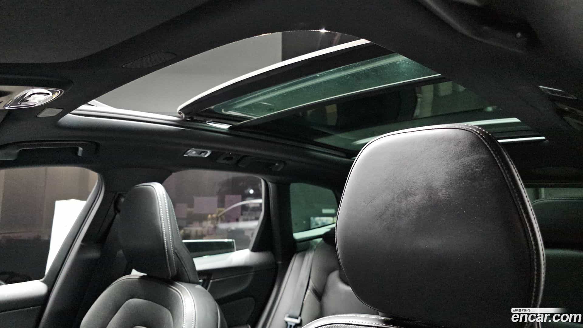 XC60 Volvo 2020.11-OPTION-020