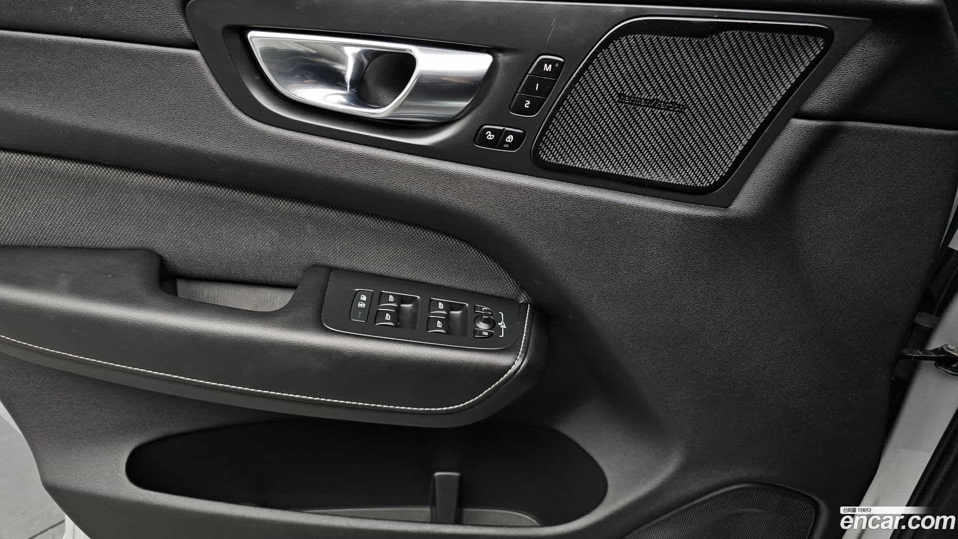 XC60 Volvo 2020.11-OPTION-021