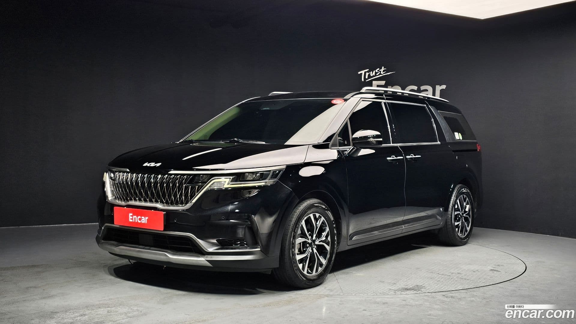 Main__Slider__Photo:Canival Kia 2022.2-0