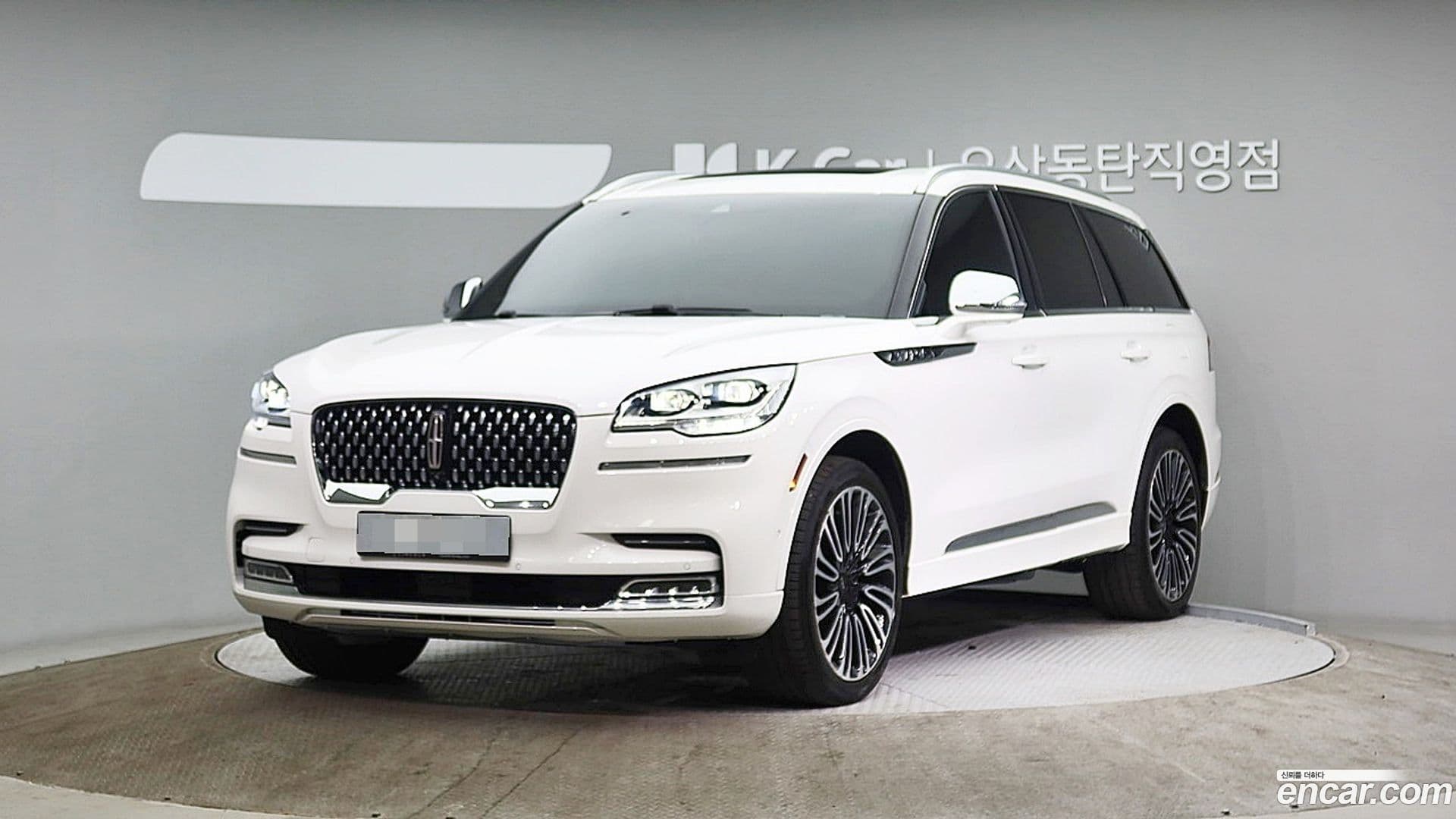 Main__Slider__Photo:Aviator Lincoln 2022.2-0
