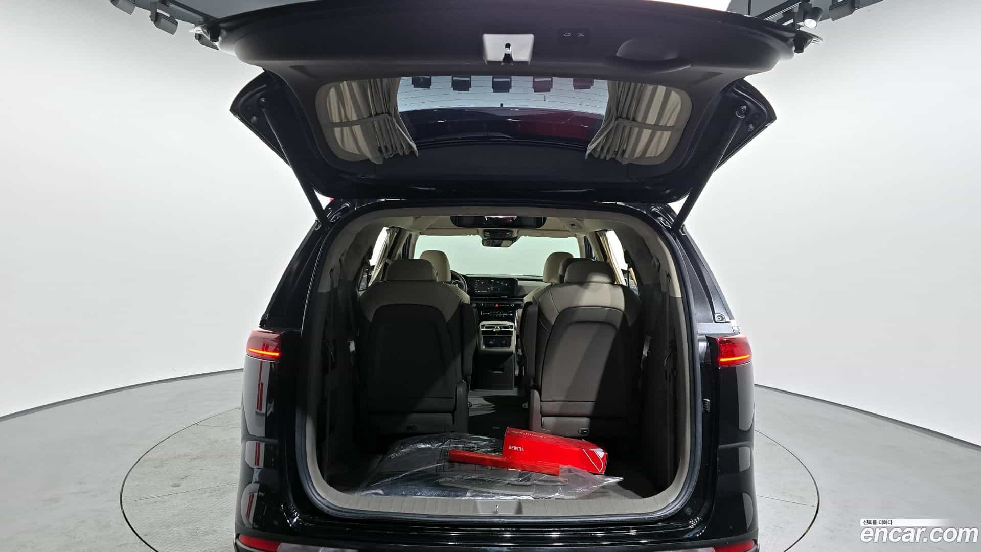 Canival Kia 2021.3-OPTION-024