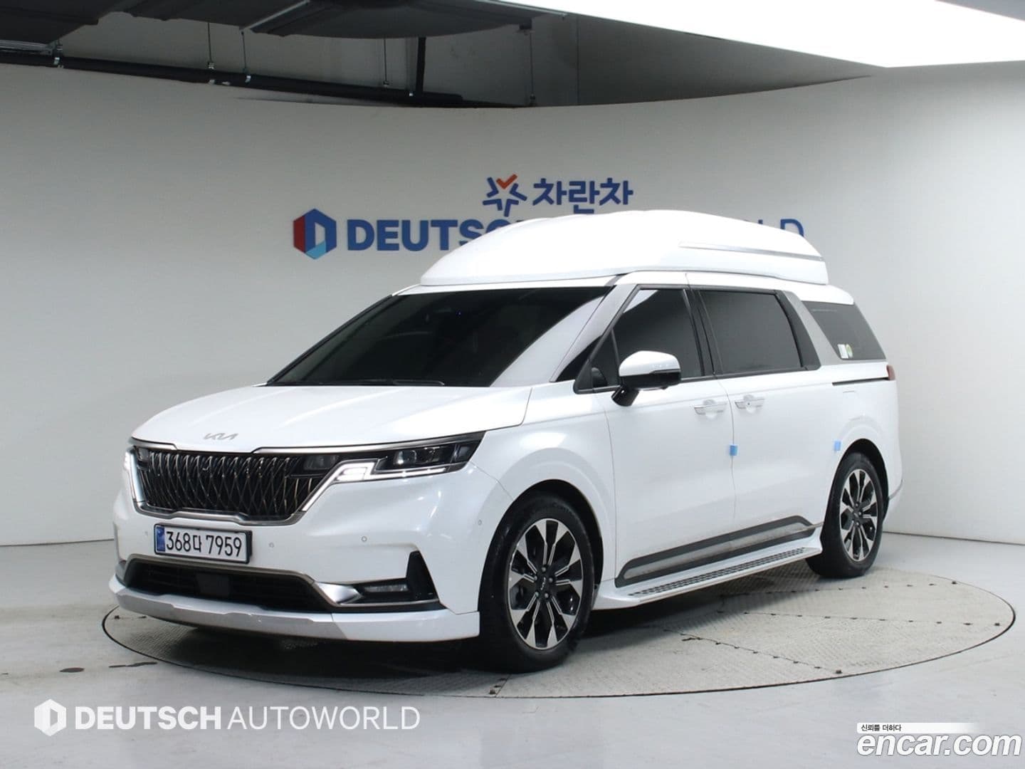 Main__Slider__Photo:Canival Kia 2023.0-0
