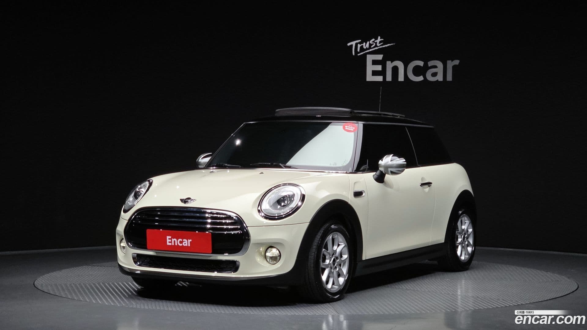 Main__Slider__Photo:Cooper Mini 2016.11-0