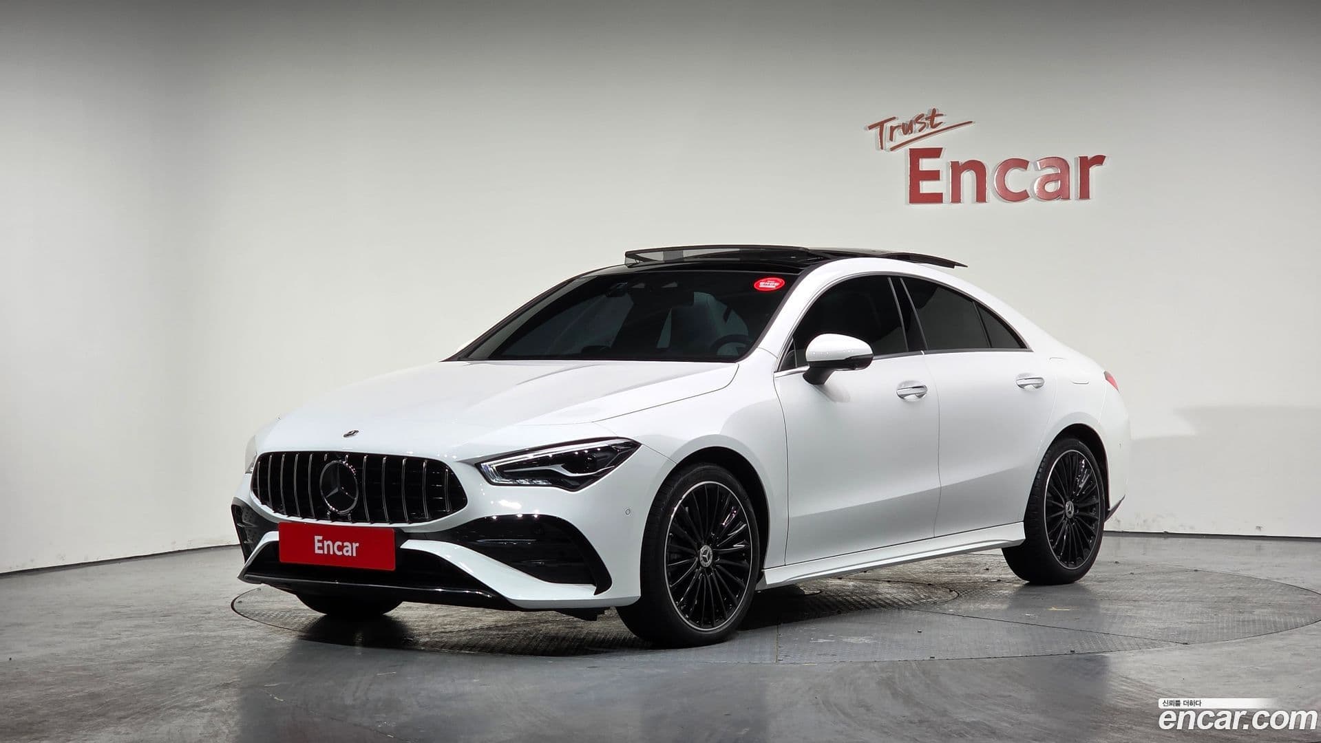 Main__Slider__Photo:CLA-Class Mercedes-Benz 2024.5-0
