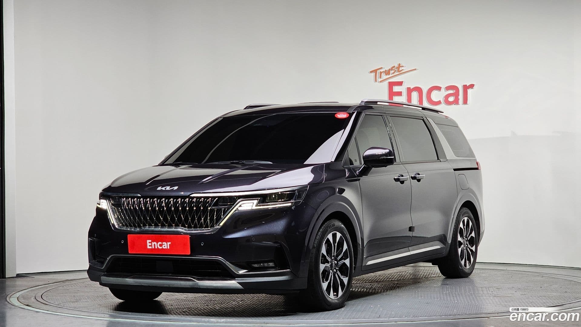 Main__Slider__Photo:Canival Kia 2022.4-0