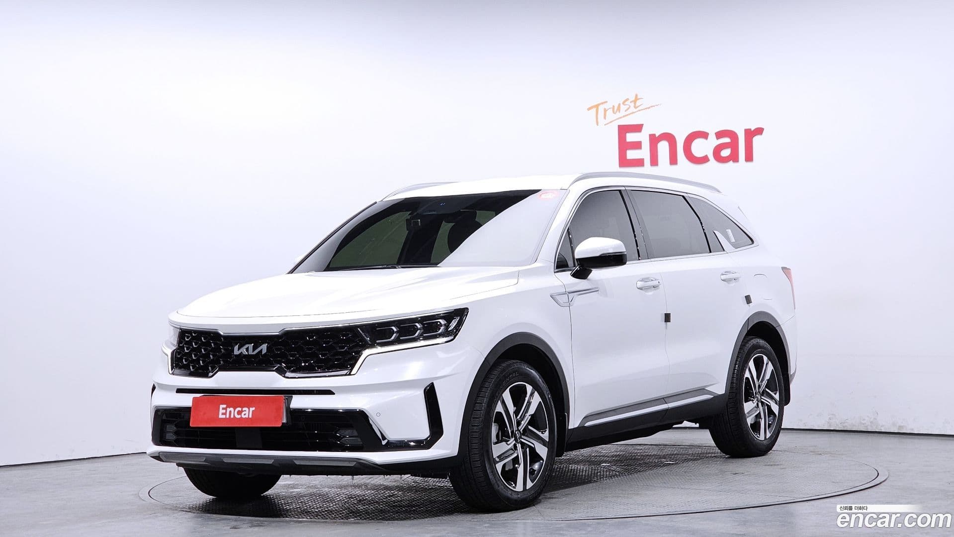 Main__Slider__Photo:Sorento Kia 2022.9-0