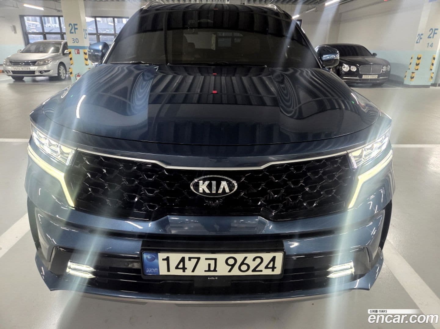 Main__Slider__Photo:Sorento Kia 2021.0-0