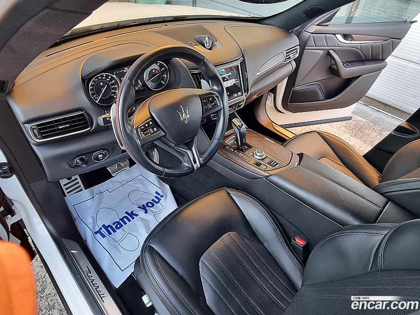 Levante Maserati 2022.11-INNER-007