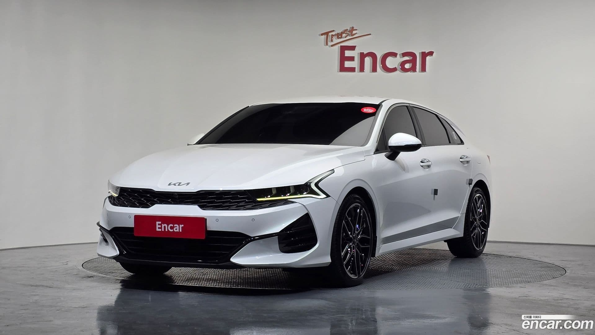 Main__Slider__Photo:K5 Kia 2021.10-0