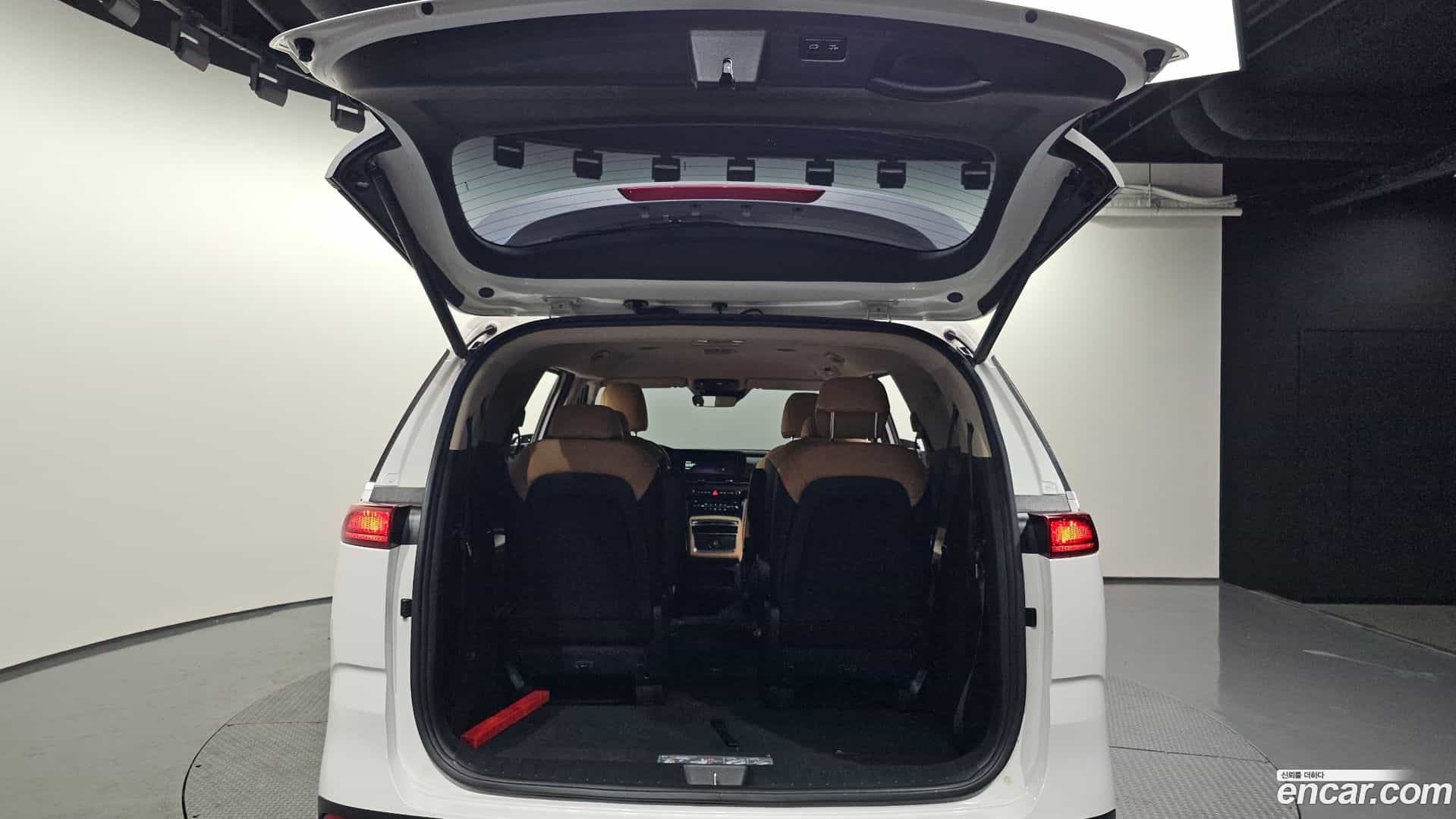 Canival Kia 2022.9-OPTION-024