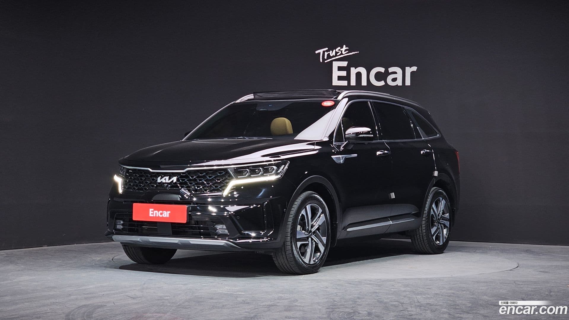 Main__Slider__Photo:Sorento Kia 2023.4-0