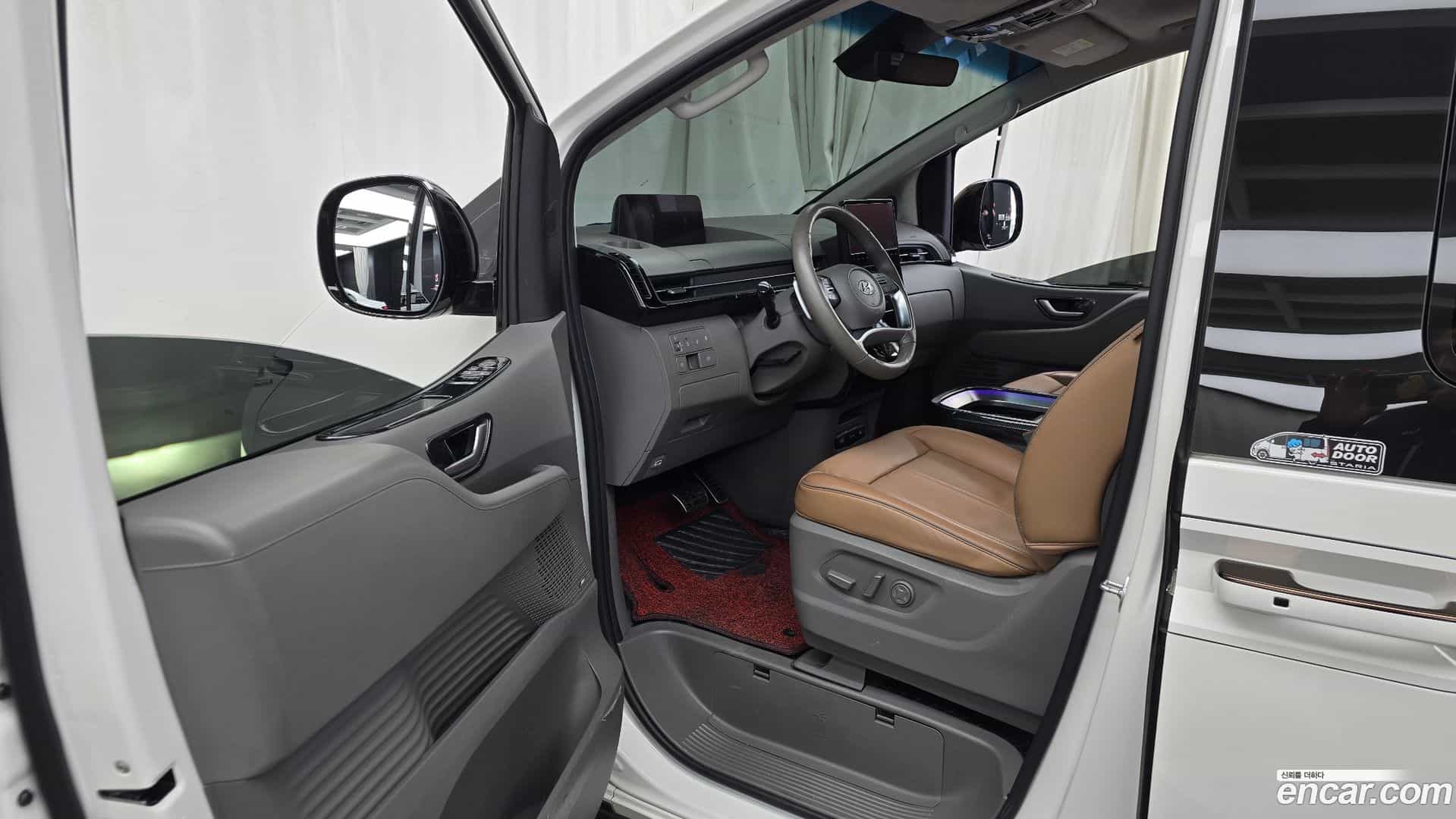 Staria Hyundai 2023.7-INNER-010