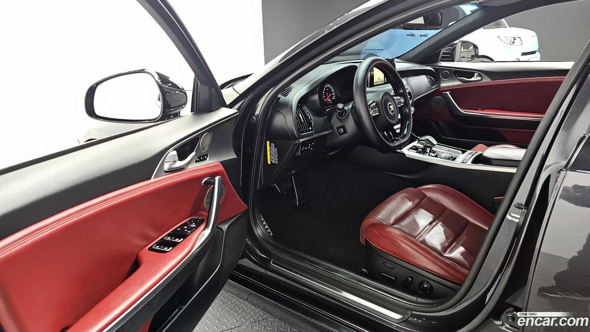 Stinger Kia 2019.8-OPTION-015