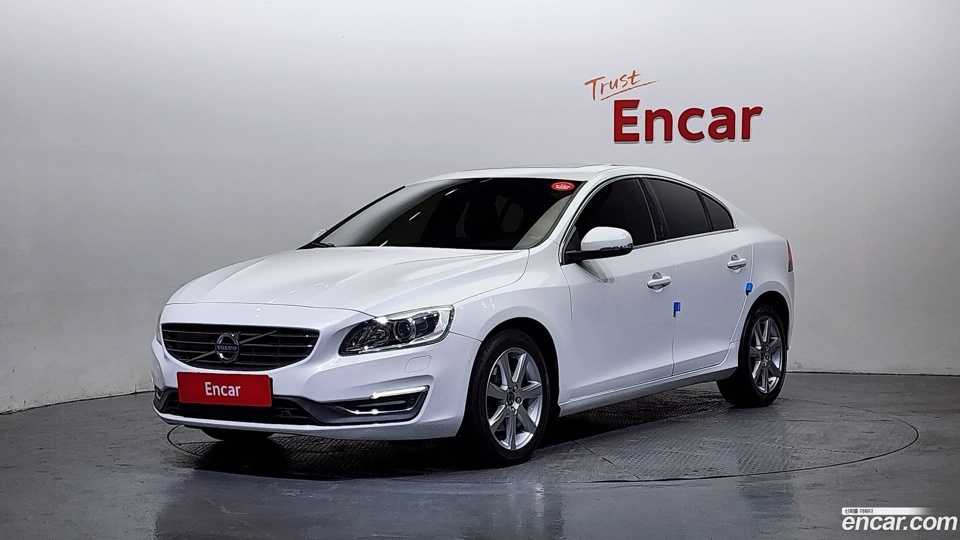 Main__Slider__Photo:S60 Volvo 2018.3-0