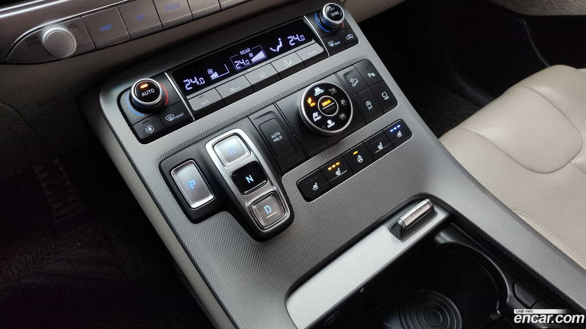 Palisade Hyundai 2019.1-INNER-009