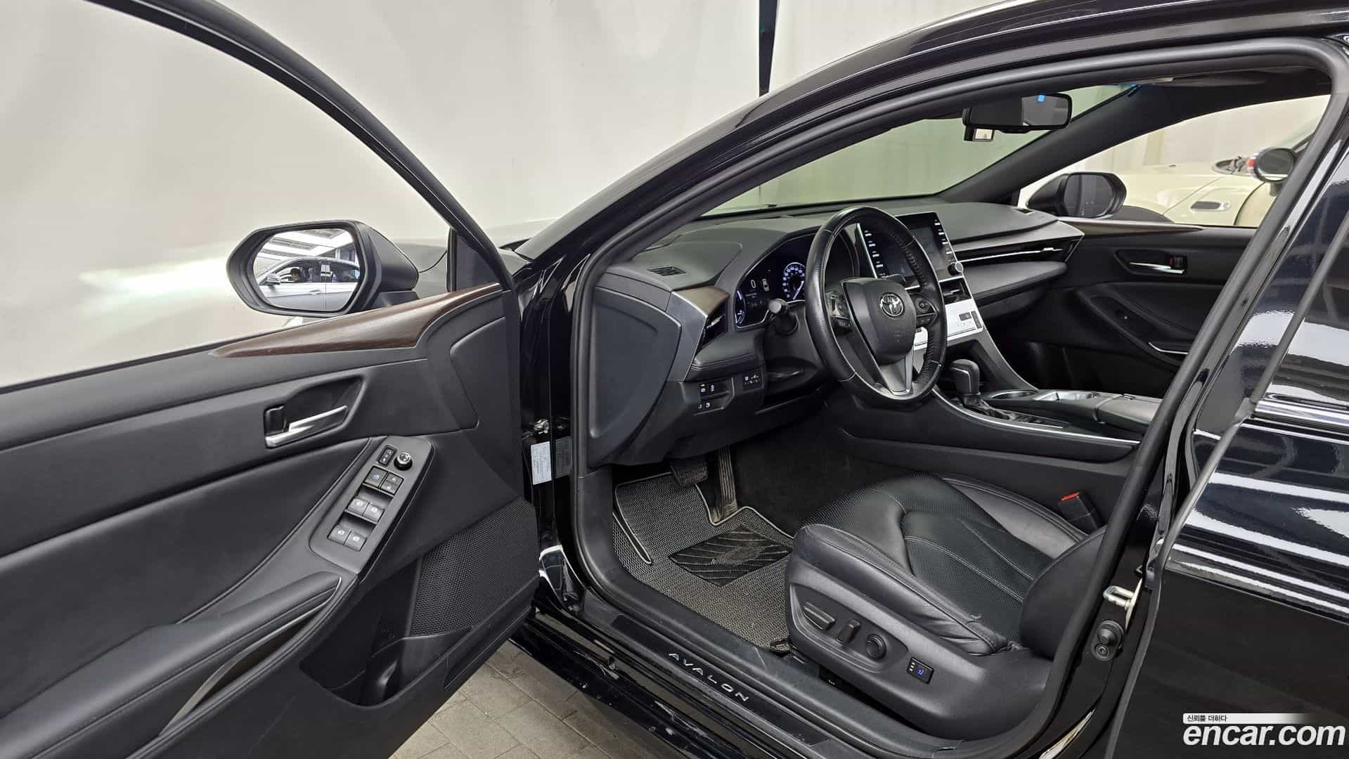 Avalon Toyota 2018.10-INNER-010