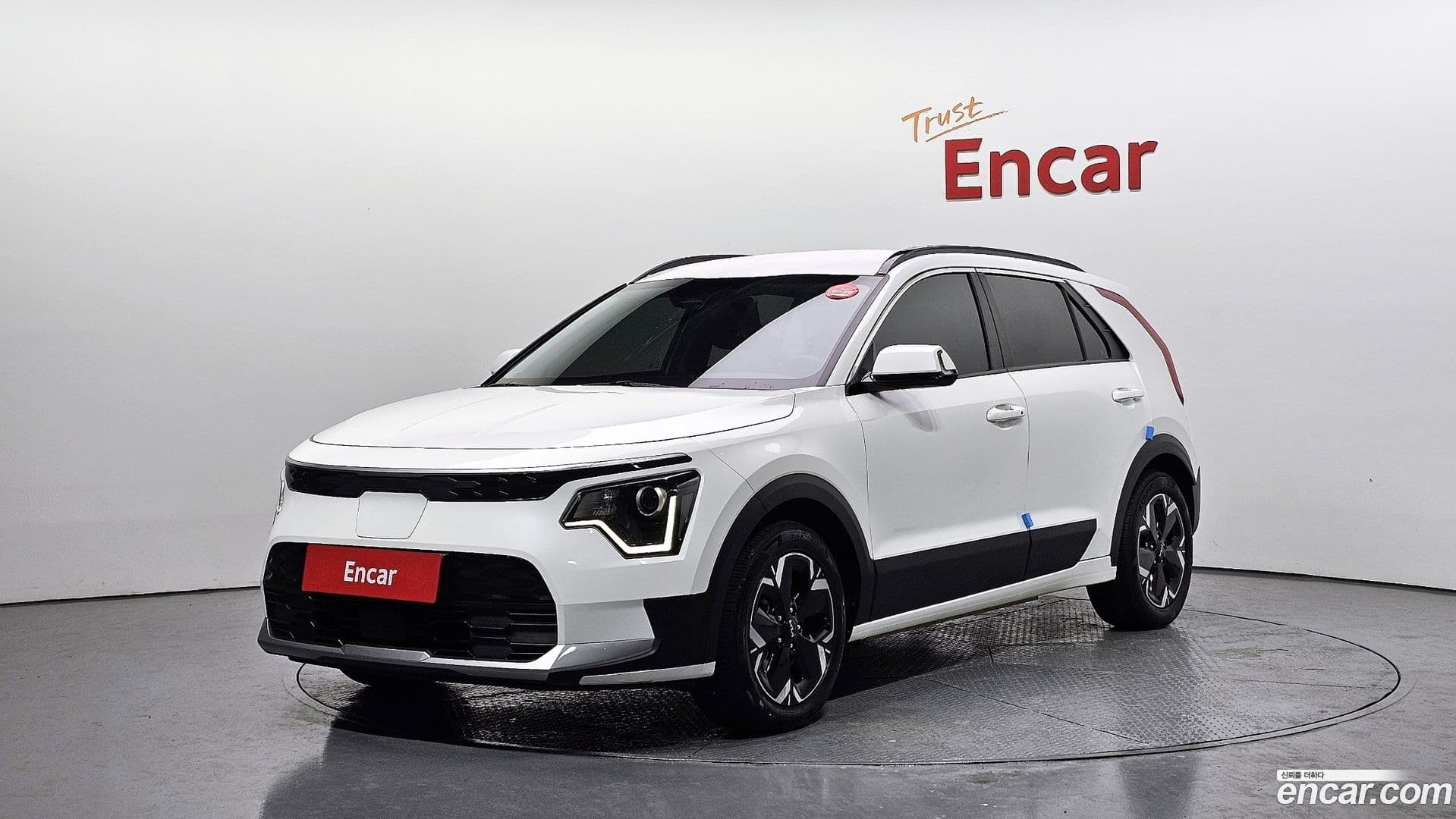 Main__Slider__Photo:Niro Kia 2022.6-0