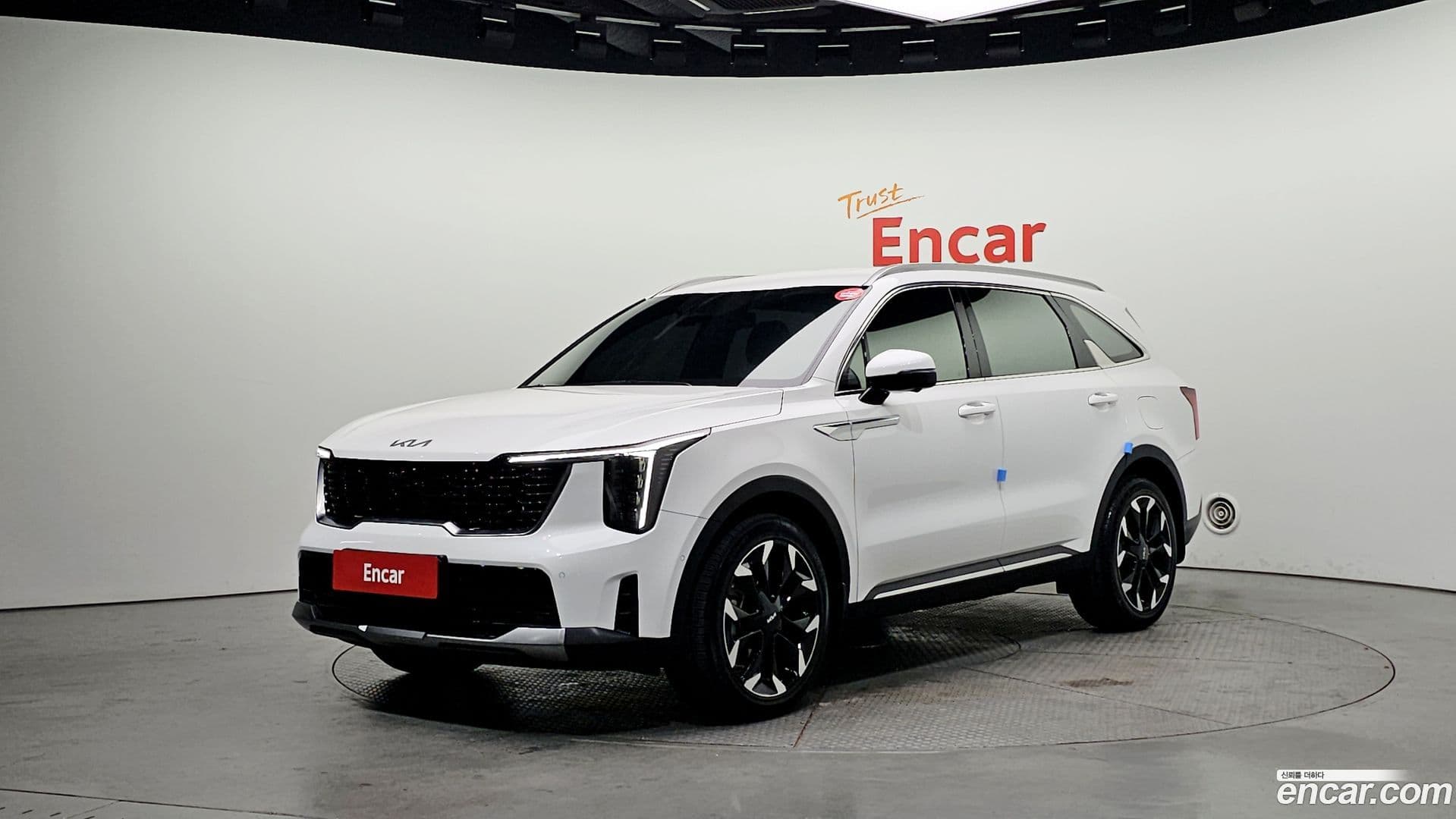 Main__Slider__Photo:Sorento Kia 2024.9-0