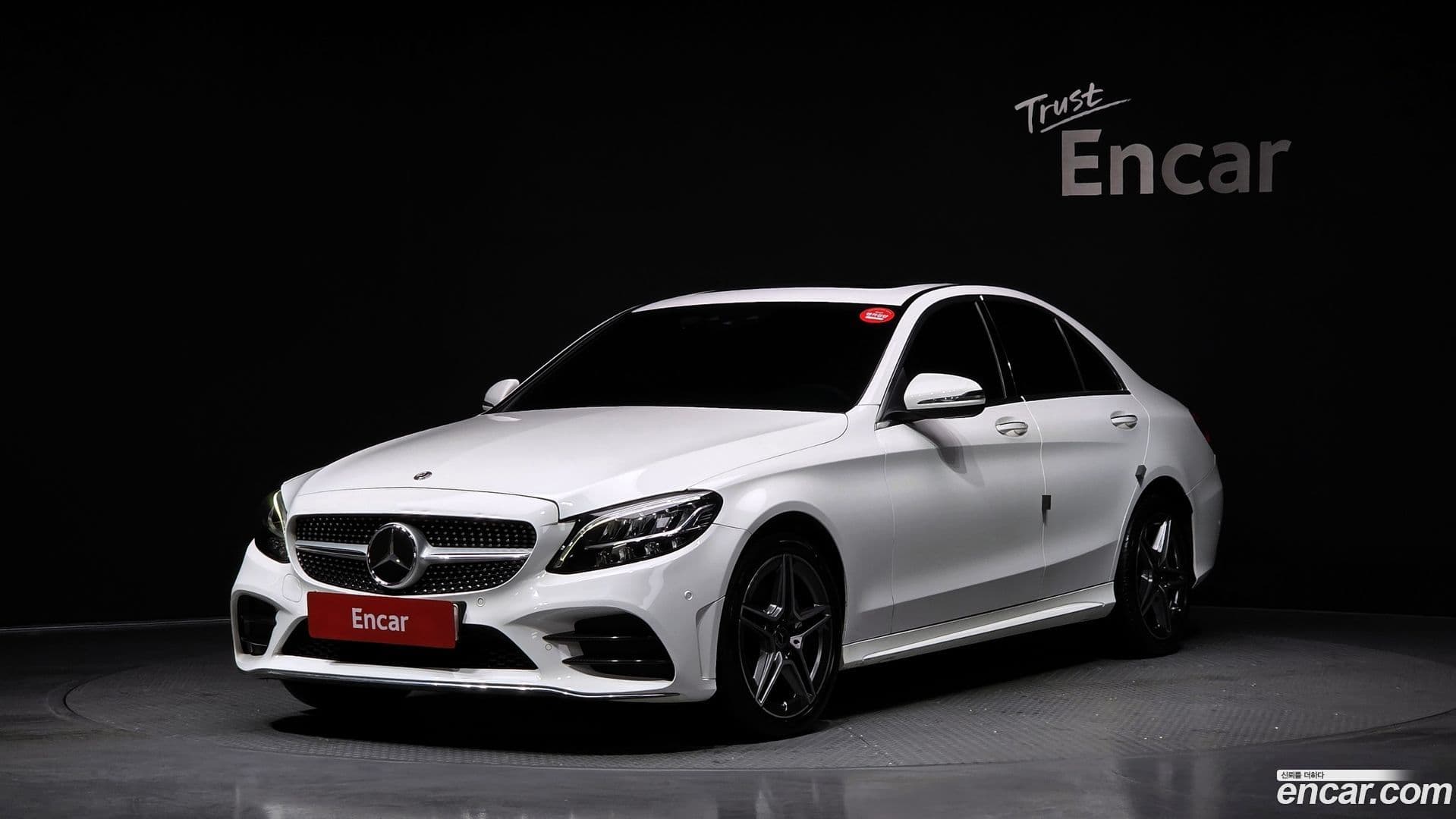 Main__Slider__Photo:C-Class Mercedes-Benz 2021.5-0