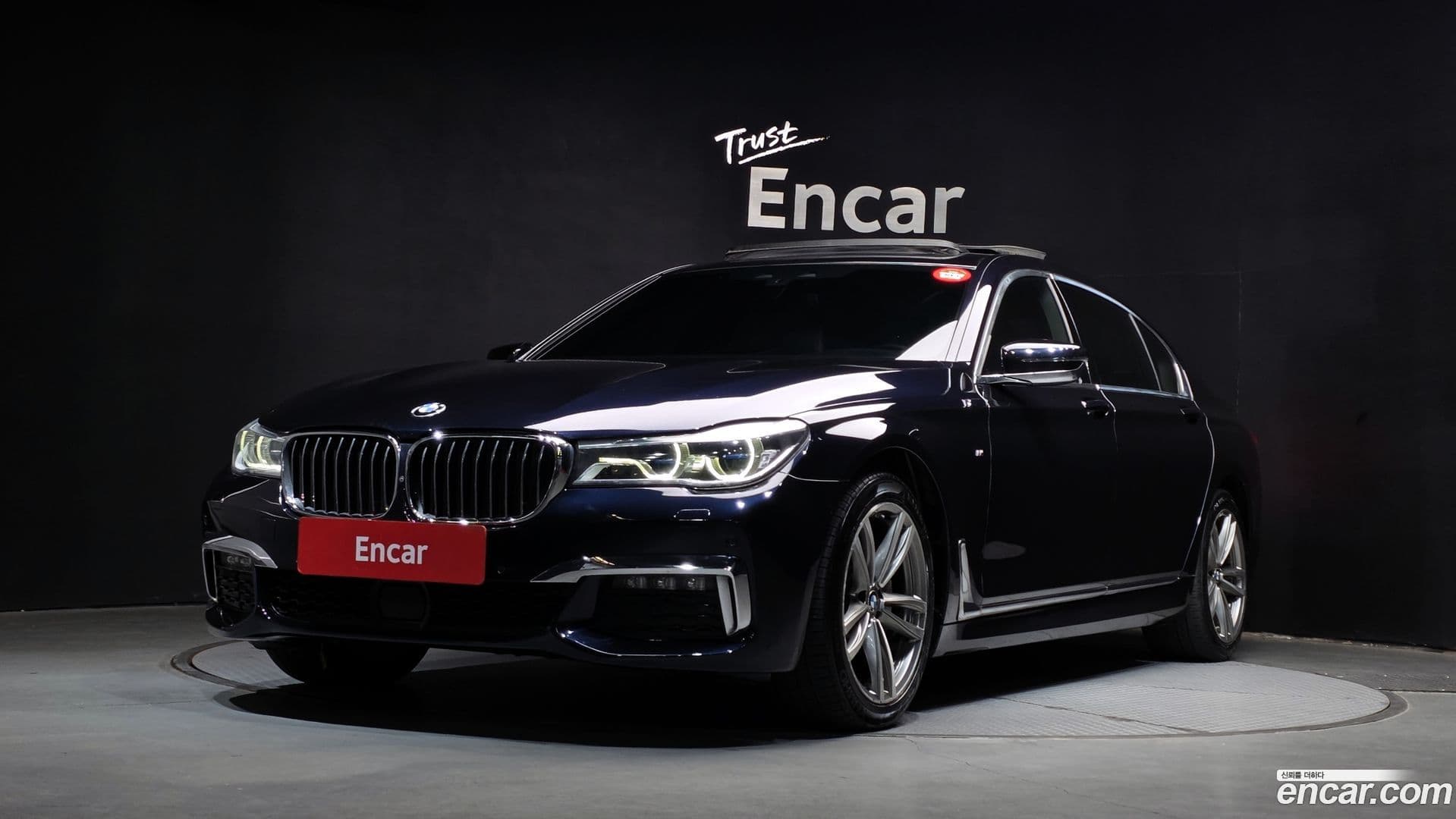 Main__Slider__Photo:7-Series BMW 2018.2-0