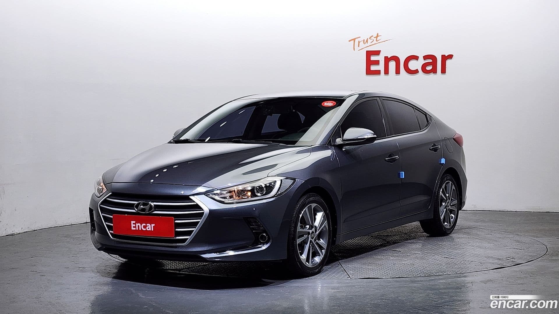 Main__Slider__Photo:AVANTE Hyundai 2018.2-0