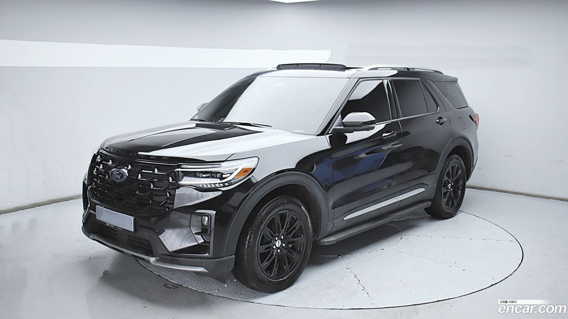 Main__Slider__Photo:Explorer Ford 2025.3-0