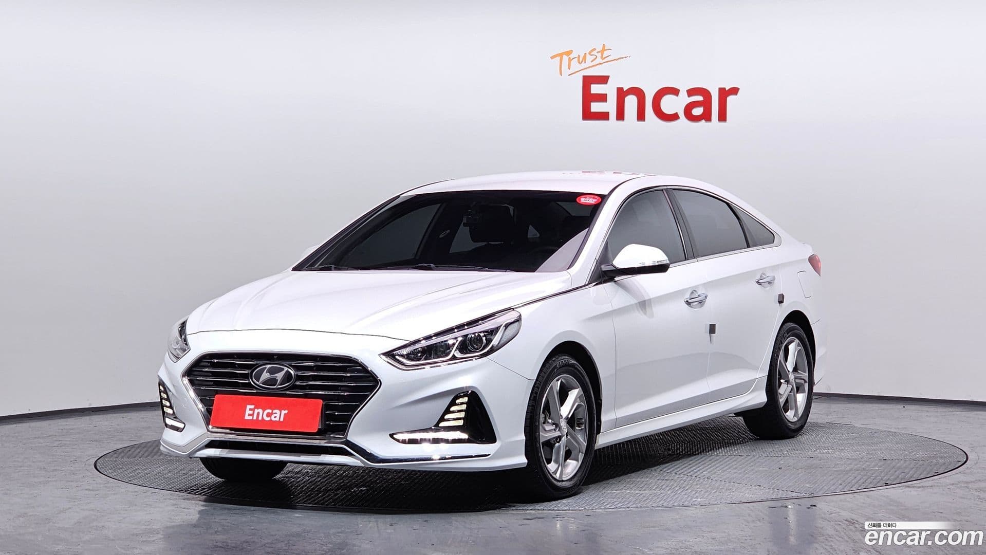 Main__Slider__Photo:Sonata Hyundai 2018.8-0