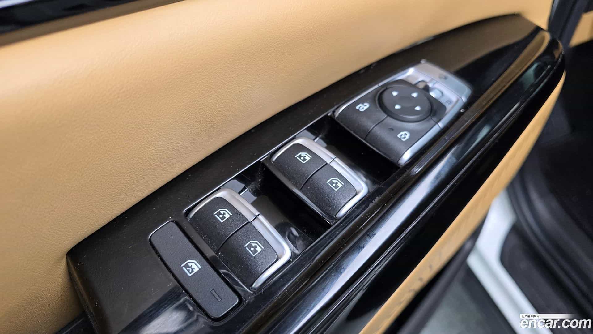Canival Kia 2020.8-OPTION-016