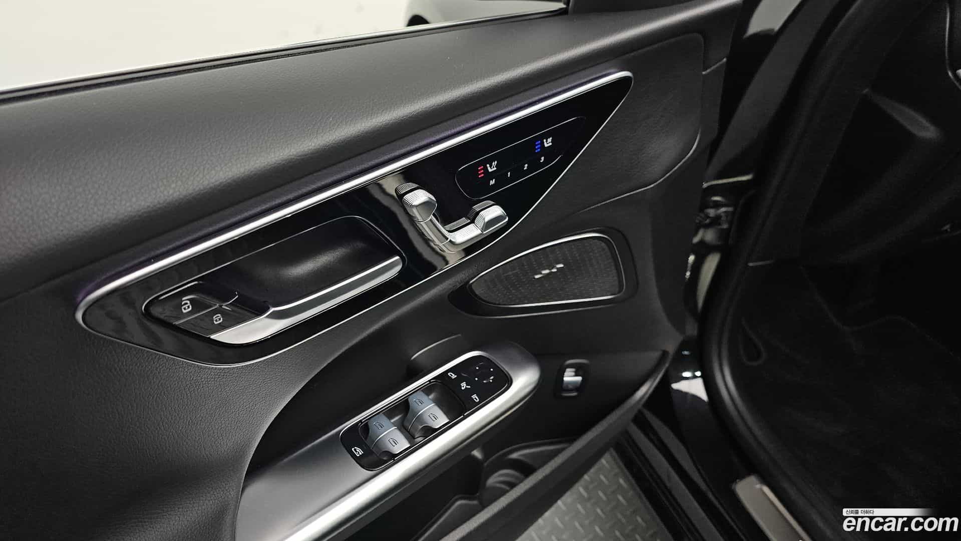C-Class Mercedes-Benz 2024.3-OPTION-022