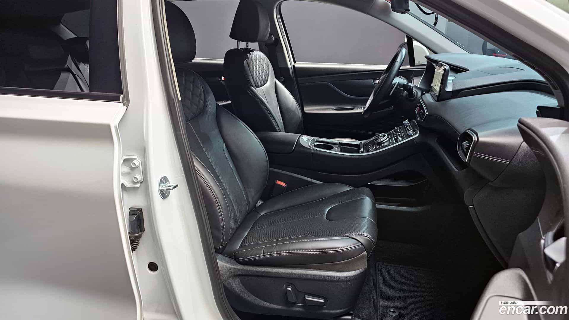 Santafe Hyundai 2023.5-INNER-010