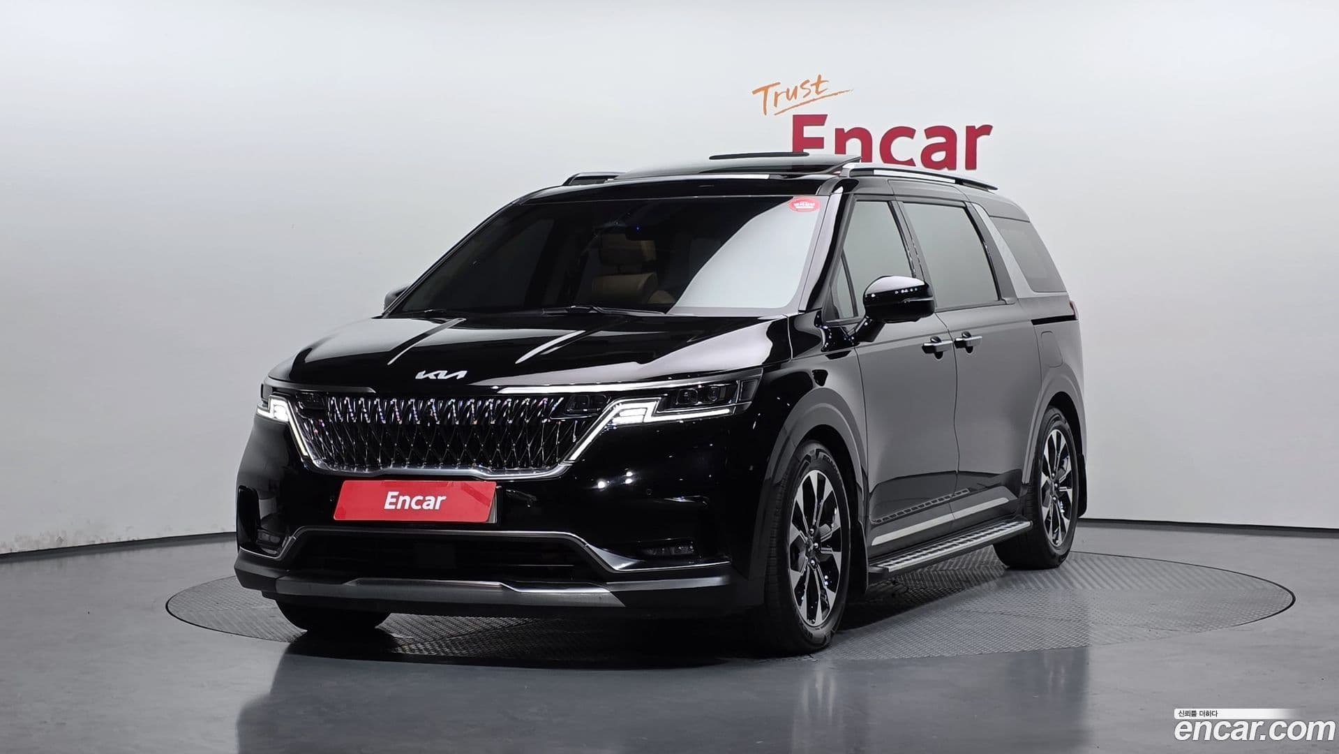 Main__Slider__Photo:Canival Kia 2021.10-0