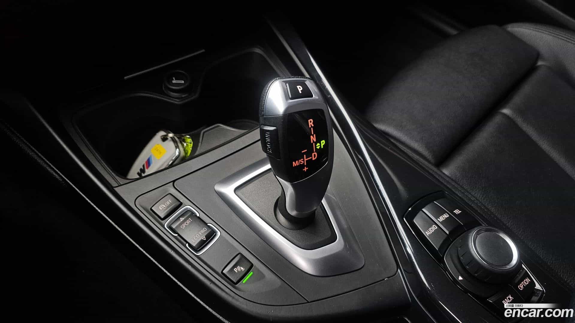 1-Series BMW 2014.9-INNER-009