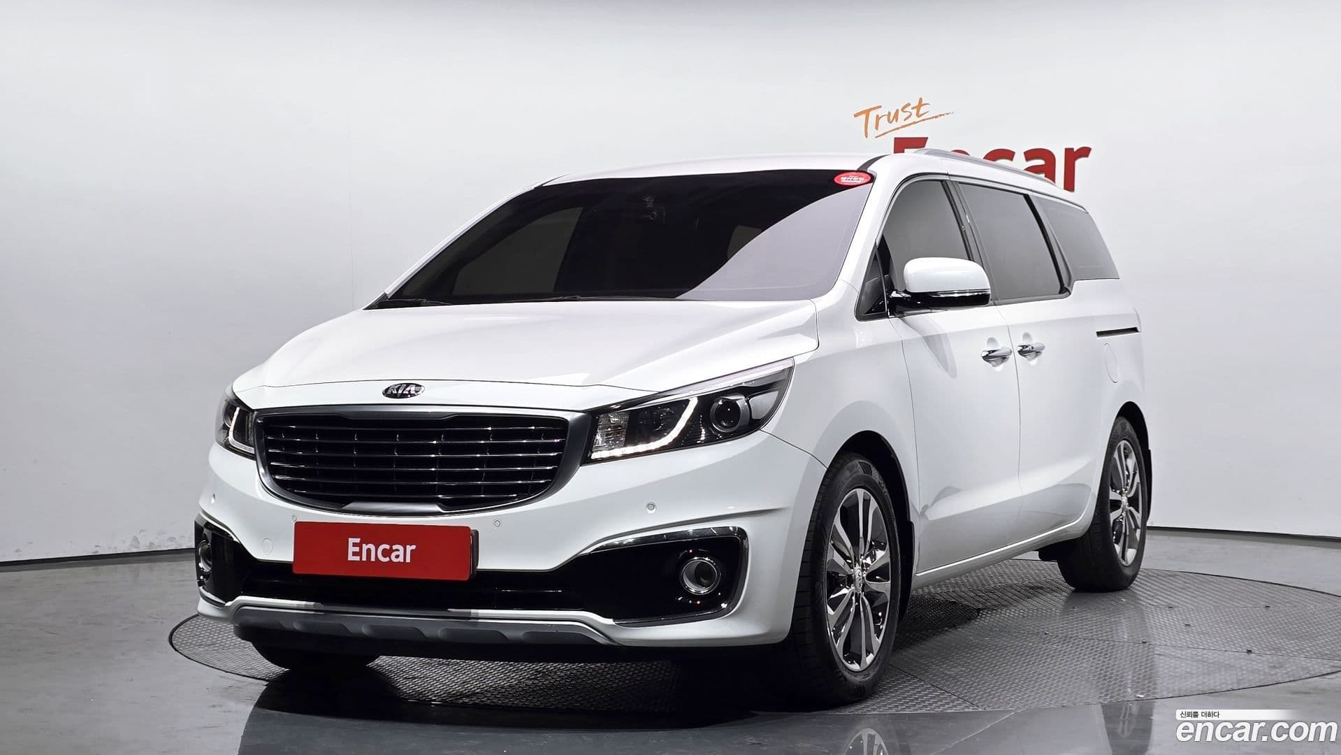 Main__Slider__Photo:Canival Kia 2015.5-0