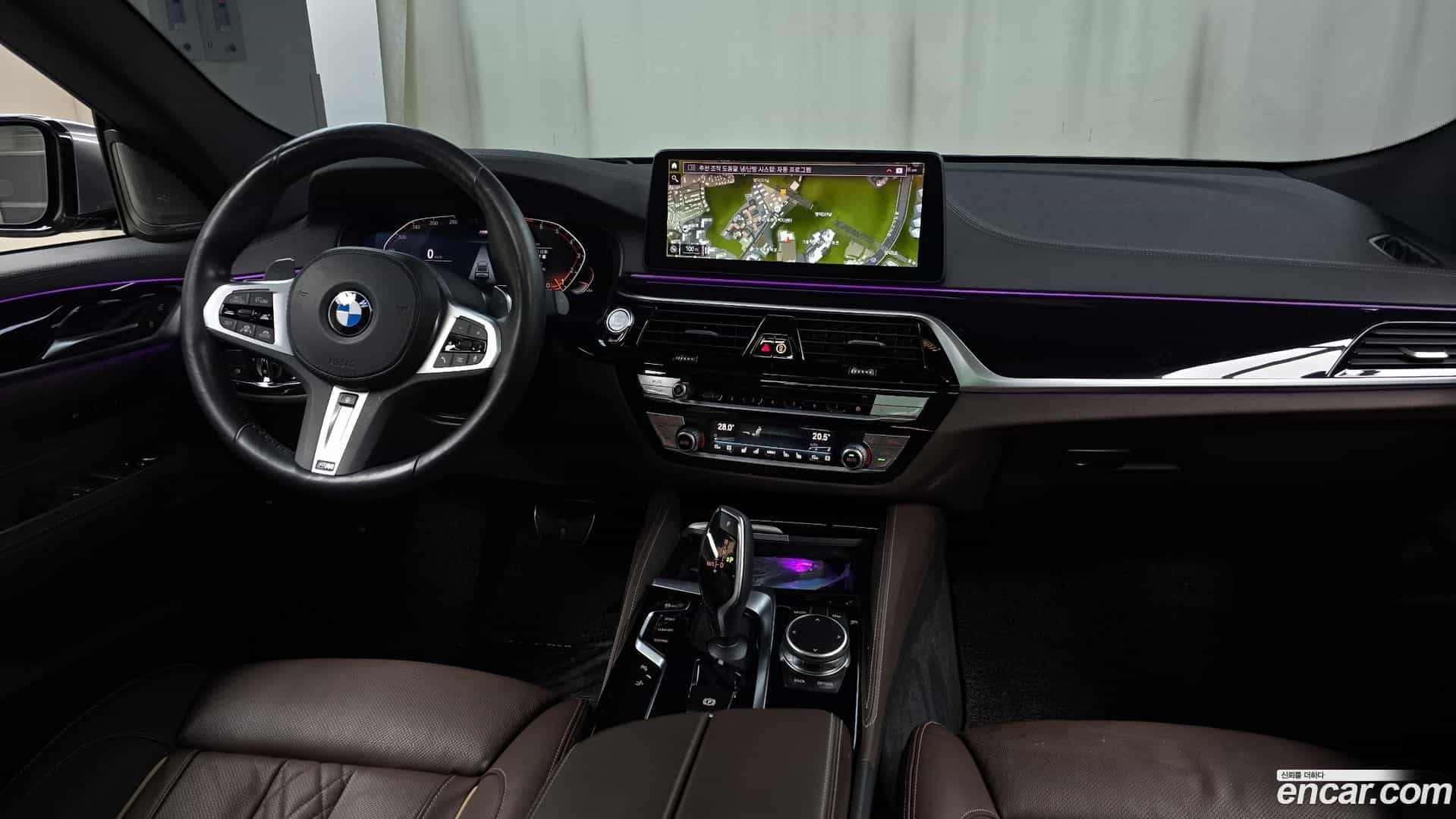 Gran Turismo BMW 2022.9-INNER-007