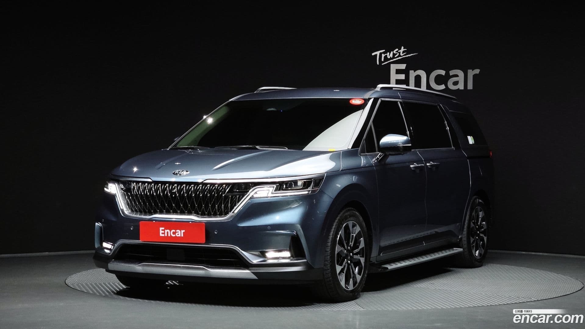 Main__Slider__Photo:Canival Kia 2021.3-0