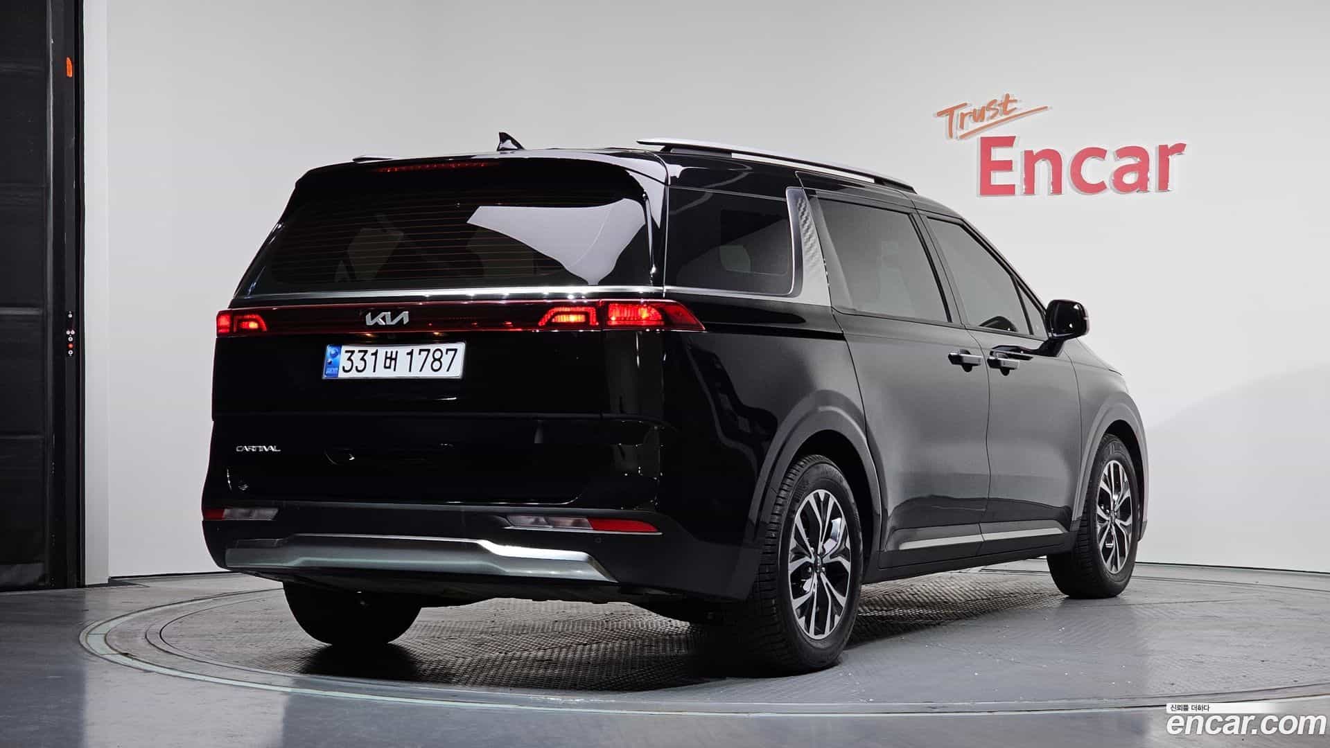 Canival Kia 2023.4-OUTER-002