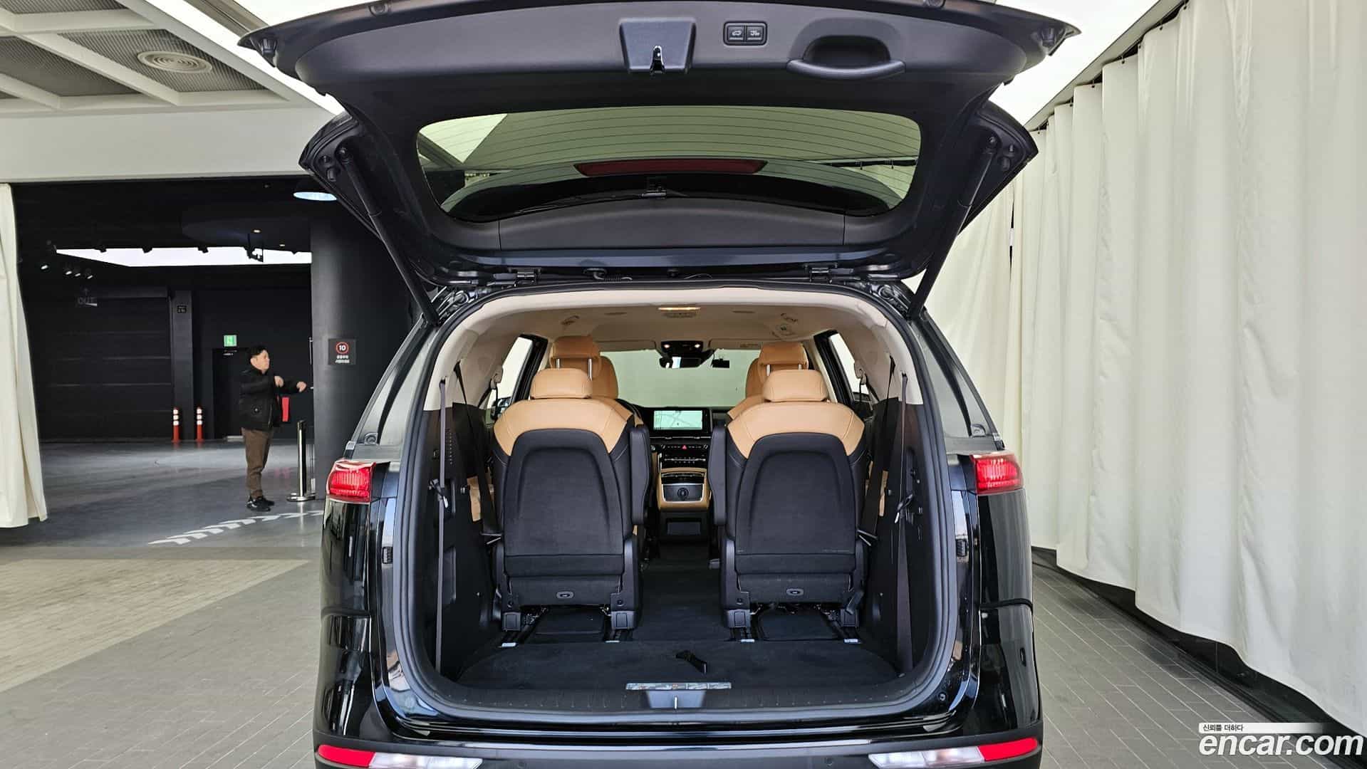 Canival Kia 2023.4-OPTION-024