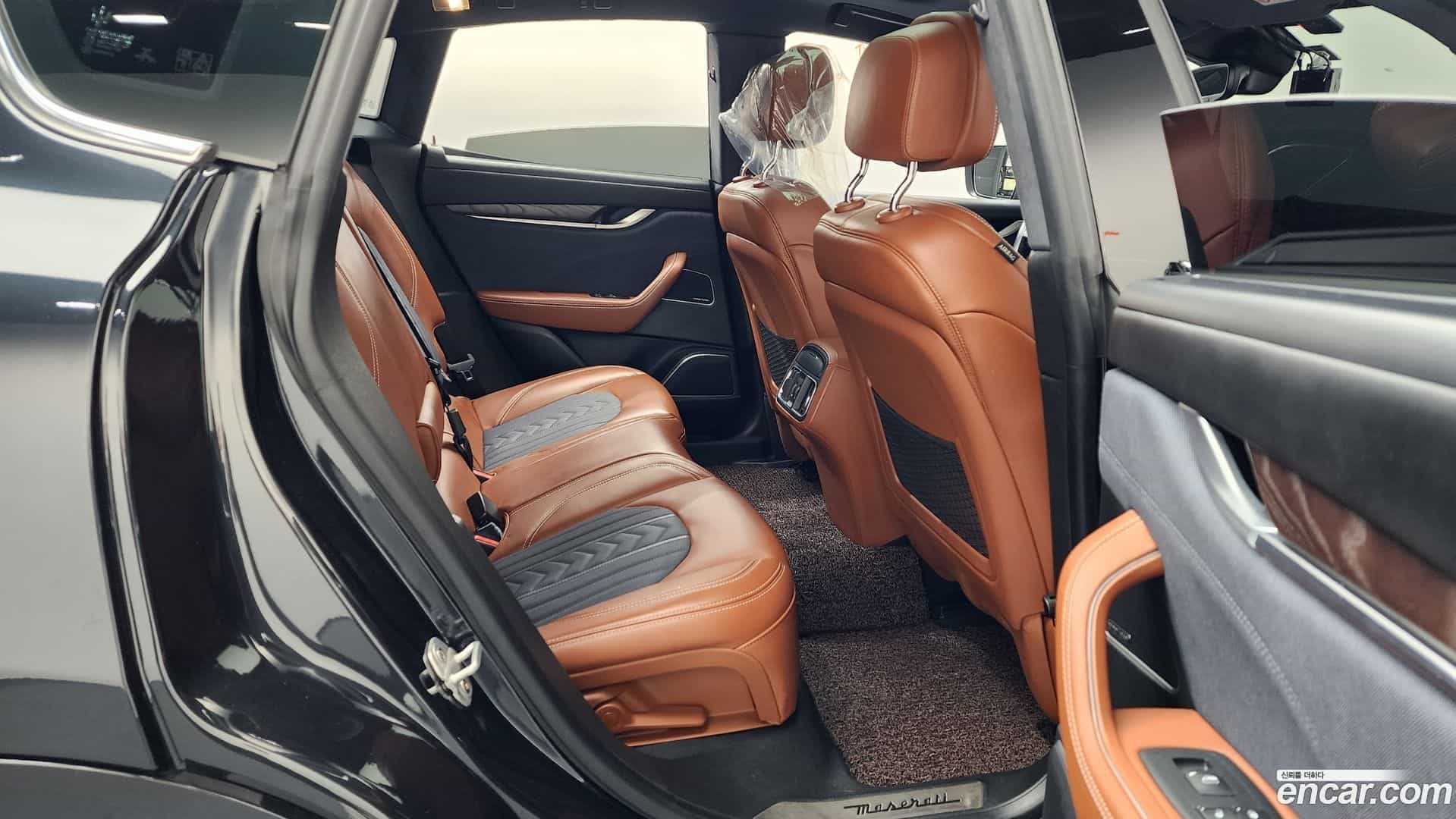 Levante Maserati 2019.5-OPTION-016